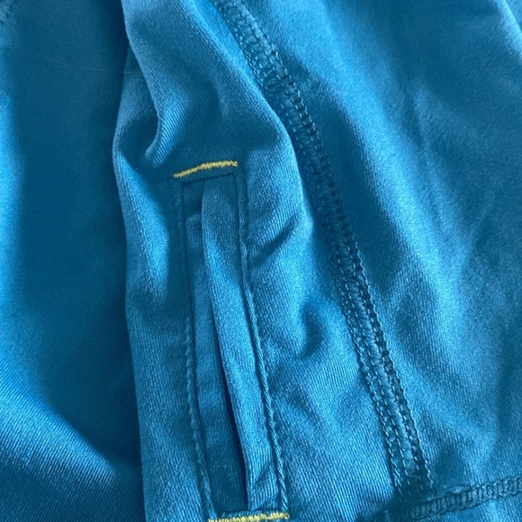 ๐ Tommy John Men's Performance Tech Quarter Zip Pullover Marine Blue Medium ๐ - Picture 3 of 4